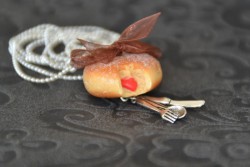 Collier Beignet à la confiture