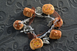 Bracelet Pains au chocolat, pains aux raisins et chouquettes