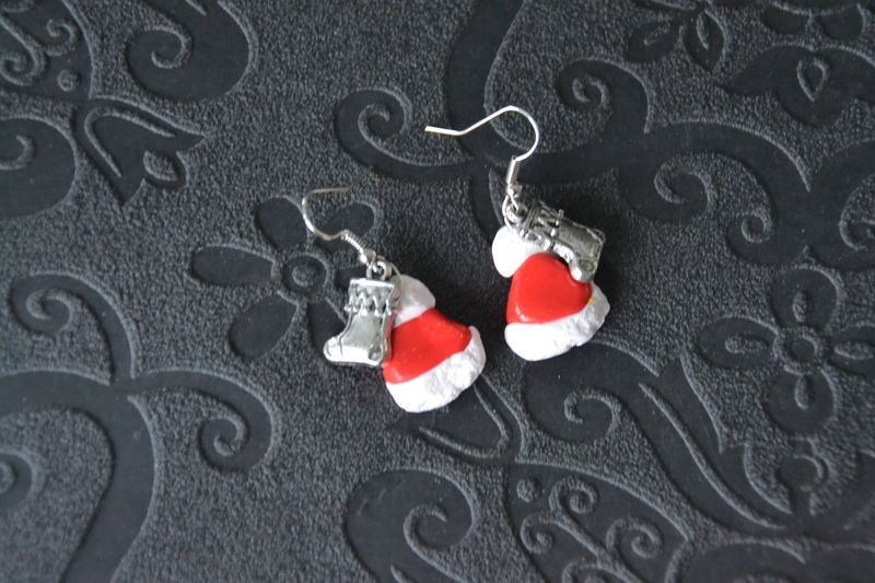 Boucles d'oreilles Bonnet rouge