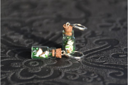 Boucles d'oreilles Nougat aux amandes.