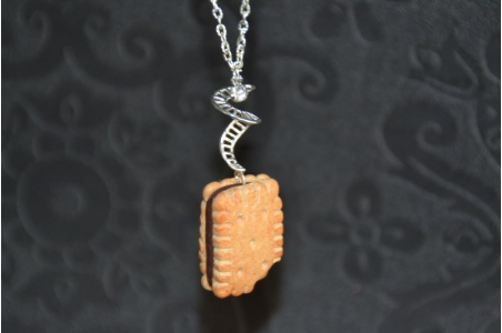 Collier Biscuit au chocolat