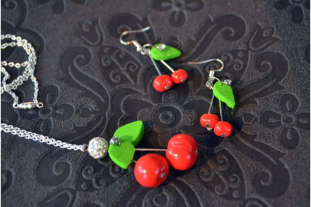Collier Cerises