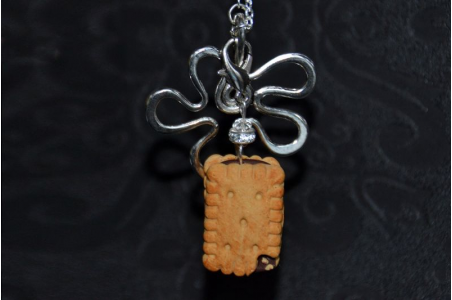 Collier Biscuit au chocolat