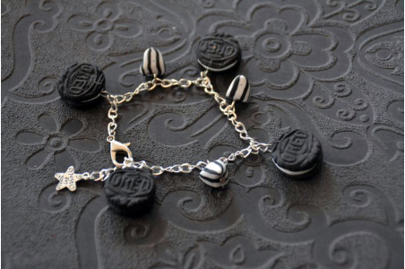 Bracelet Biscuit au chocolat fourré à la vanille