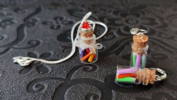 Collier Crayons de couleur