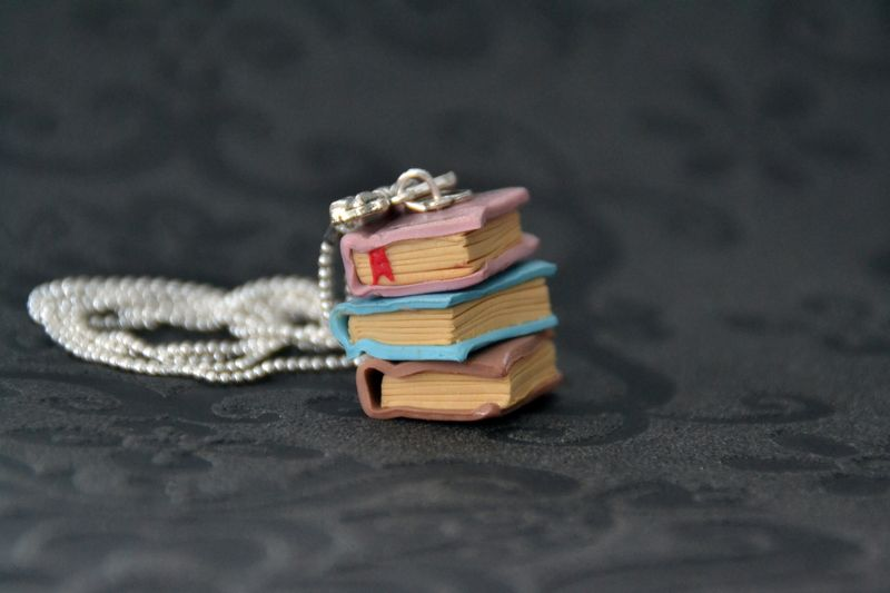 Collier Livres