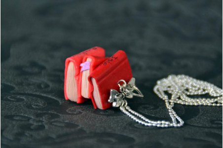 Collier Livres
