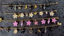 Bracelet Pampilles Couleur Or – Le Charme Délicat des Breloques