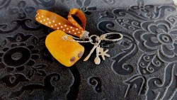 Pain au Chocolat & Breloques